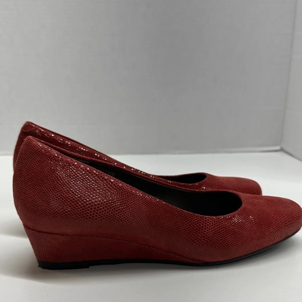 SAS Sofia Wedges Dress Pumps Shoes Snakeskin Leather Red New Size 8.5 Narrow
